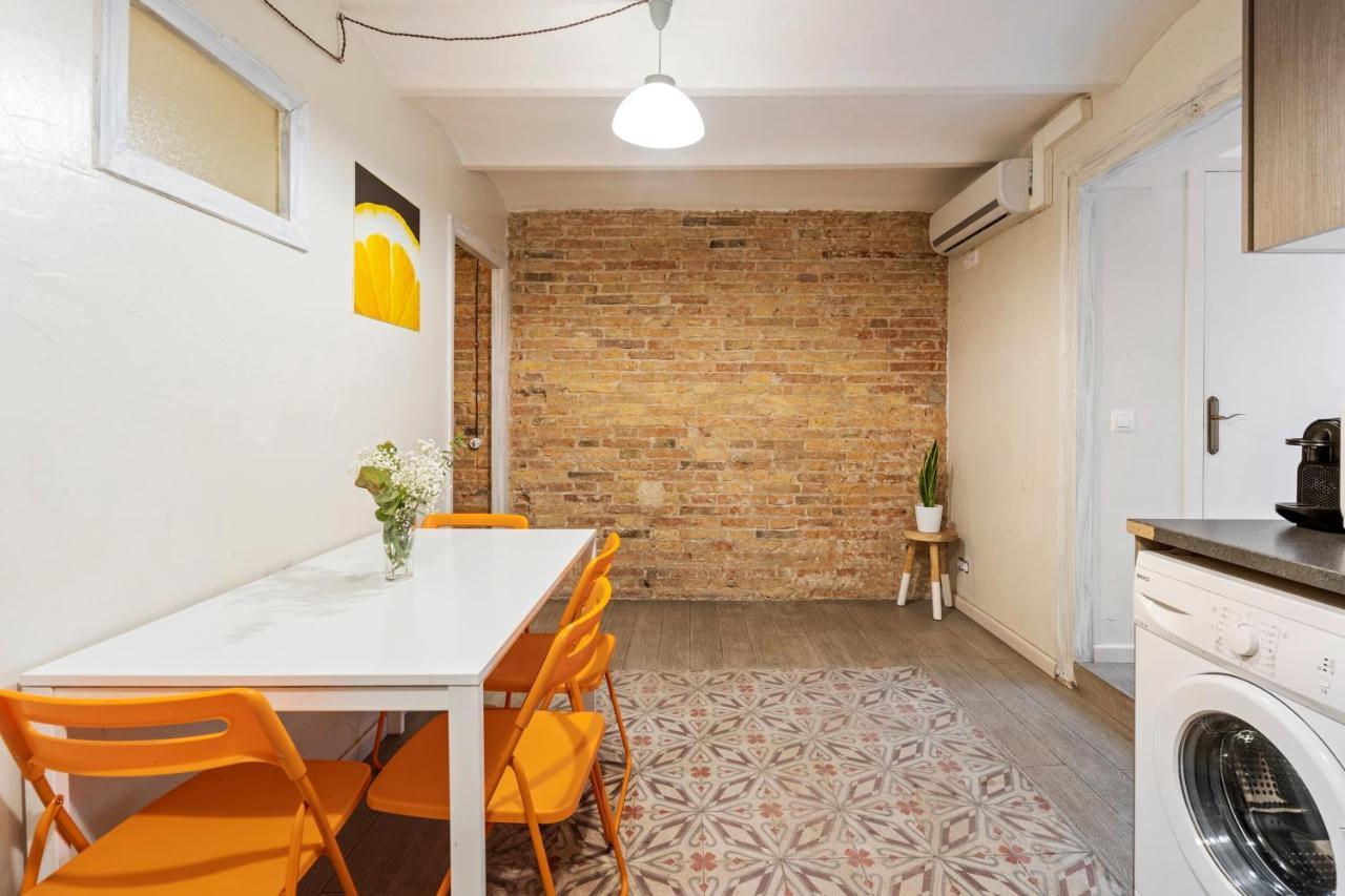 Apartmán Flateli Poble Sec Barcelona Exteriér fotografie