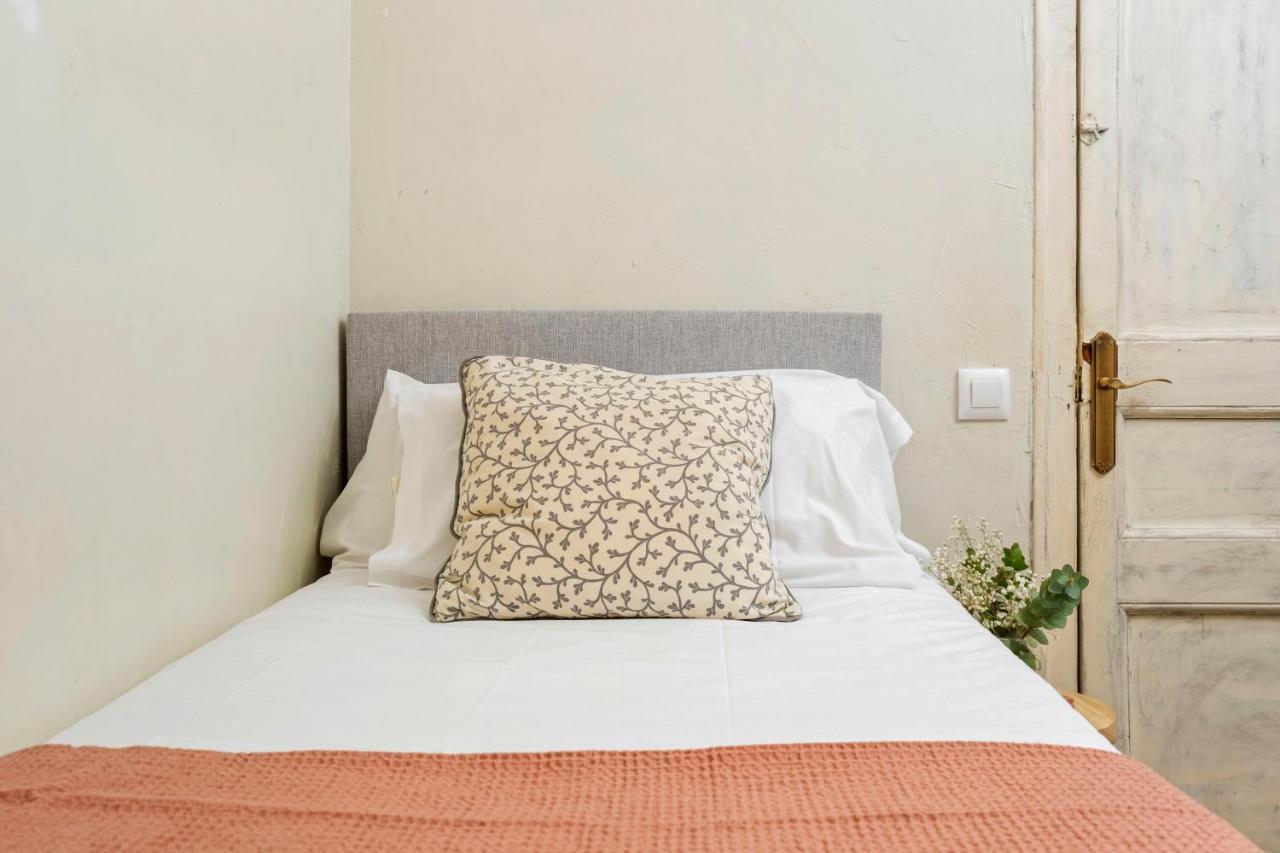 Apartmán Flateli Poble Sec Barcelona Exteriér fotografie